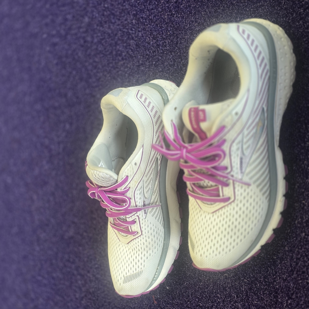 Brooks Ghost 12 White and Pink Athletic Sneakers
